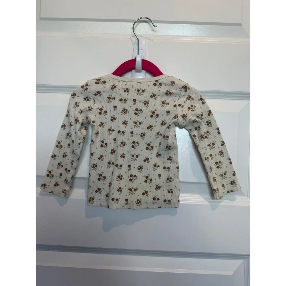 11.Quincy Mae 12-18M Floral Ribbed Long Sleeve Lap Neck Top Cream Brown Organic